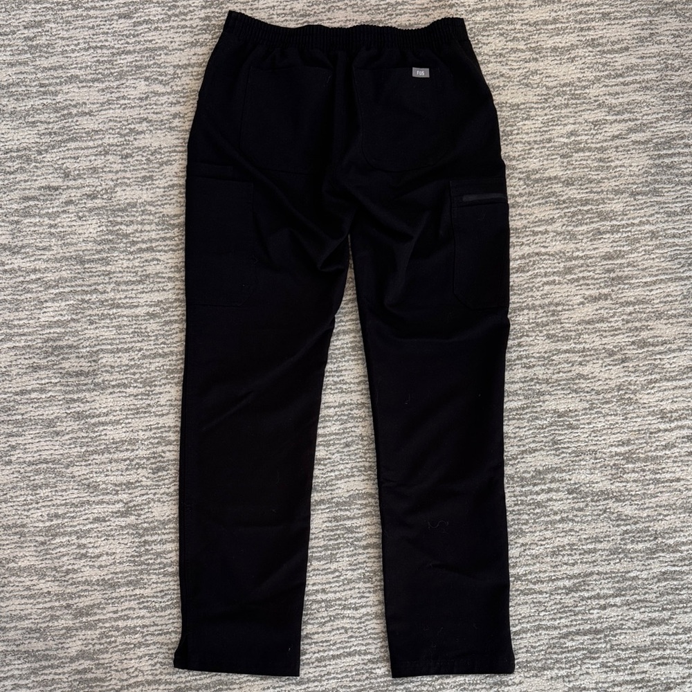 FIGS Black Drawstring Scrub Pants - Picture 8 of 9